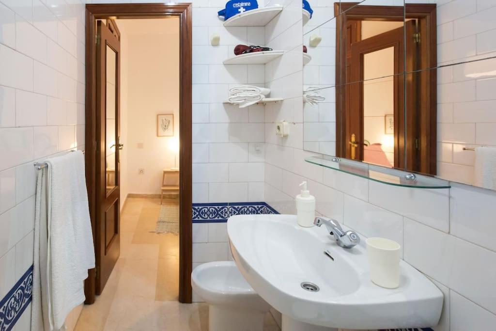 Triana, Cozy Y Con Una Ubicacion Ideal Севилья Экстерьер фото